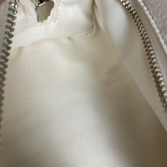 Tory Burch Contrast T Wristlet Off-White Gold and Brown - Picture 17 of 17